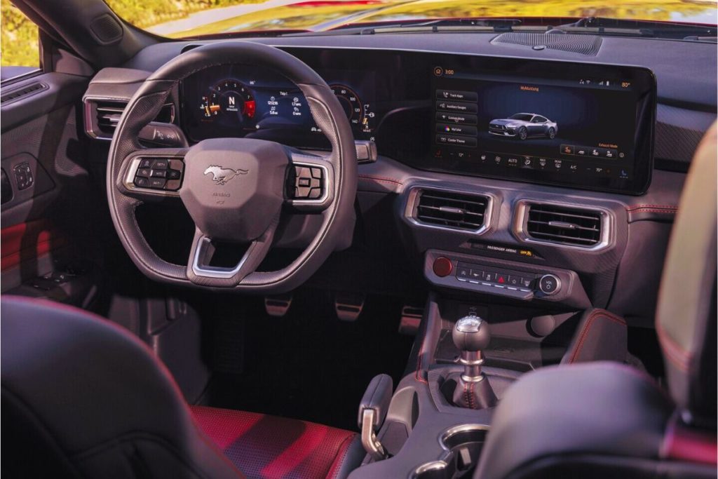 interior Mustang 2024